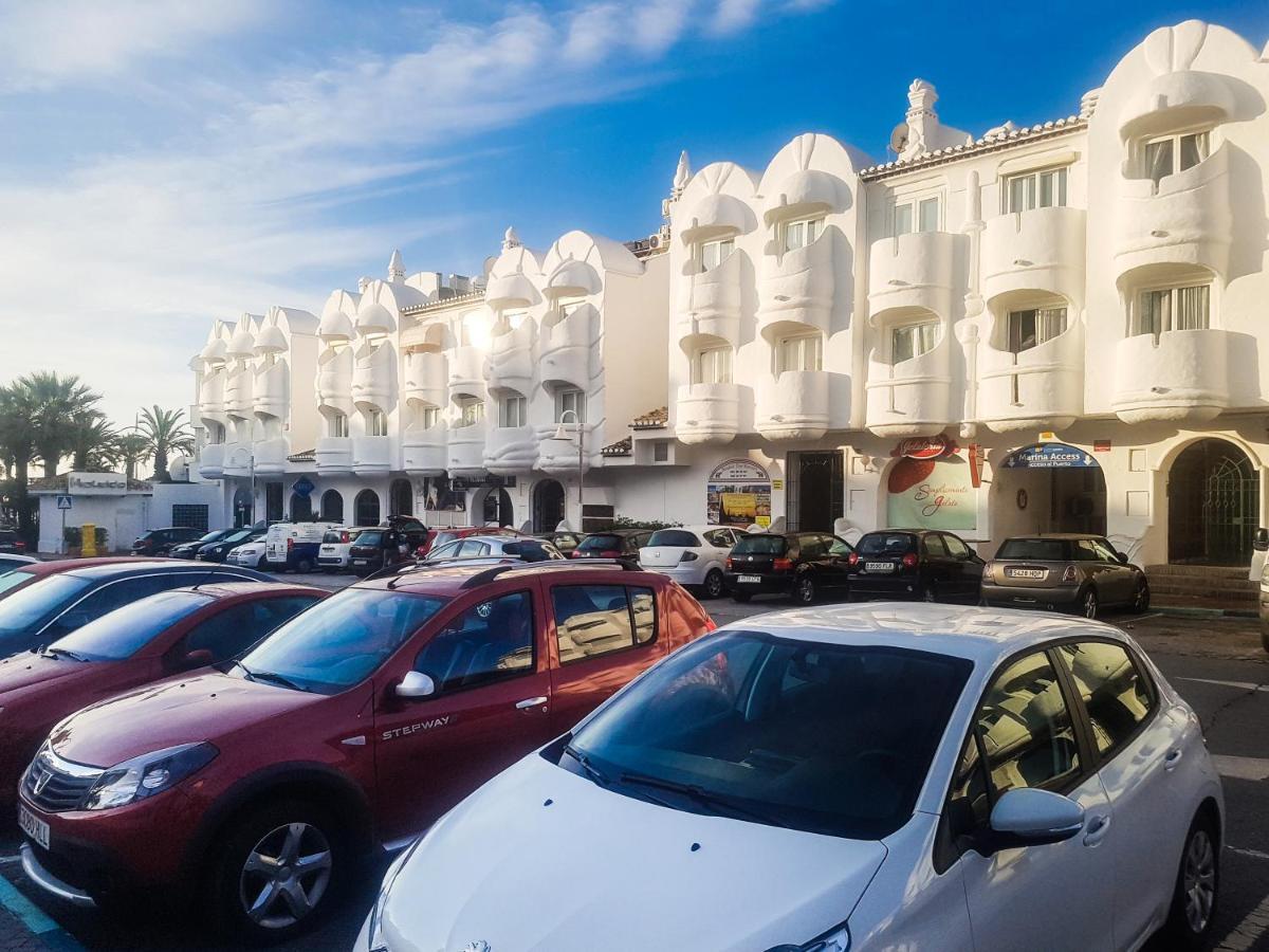 Homelystay-benalmadena, Puerto Marina Appartement Benalmádena