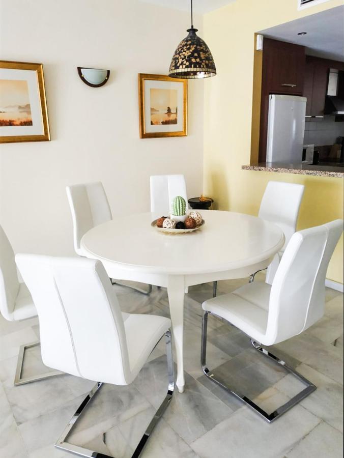 Homelystay-benalmadena, Puerto Marina Appartement